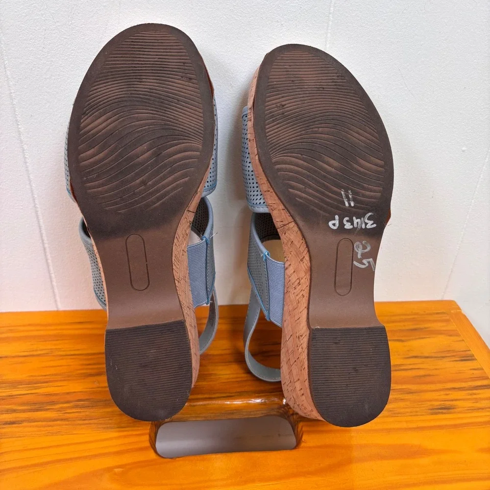 Baretraps Abia Wedge Sandals Perforated‎ Adjustable Strap Blue Comfort 11W